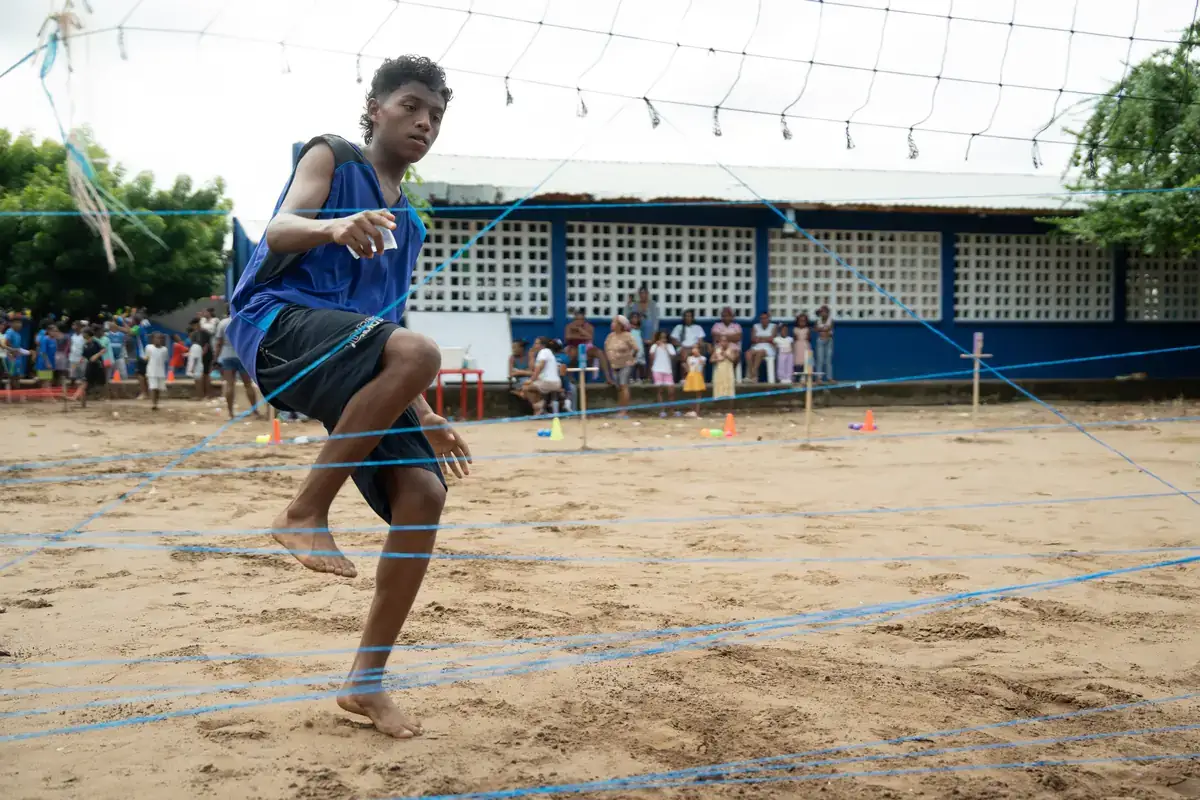 Estudiantes en actividad deportiva